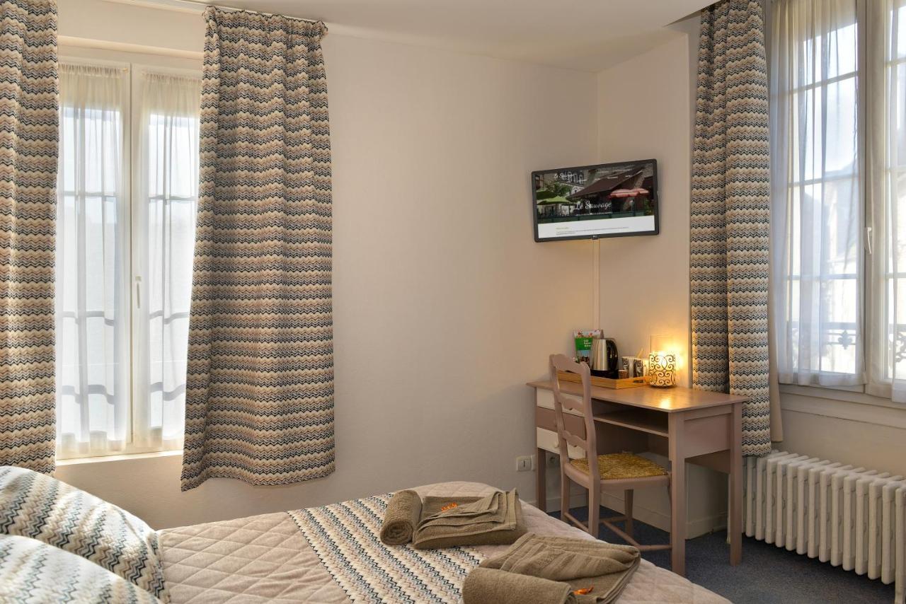 Le Sauvage Hotel Chateau-Renard ภายนอก รูปภาพ
