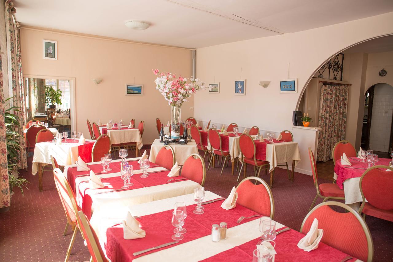 Le Sauvage Hotel Chateau-Renard ภายนอก รูปภาพ