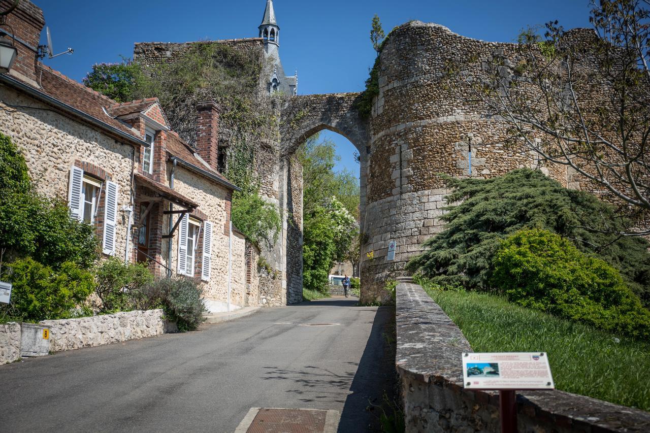 Le Sauvage Hotel Chateau-Renard ภายนอก รูปภาพ