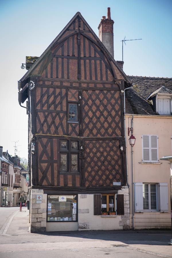 Le Sauvage Hotel Chateau-Renard ภายนอก รูปภาพ